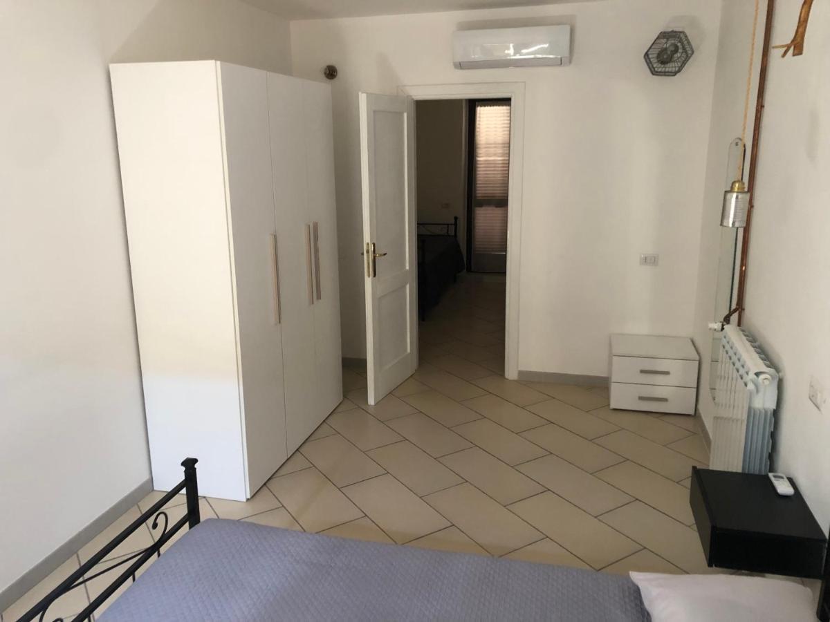 Rent Apartment Sardegna Porto Torres Exteriör bild